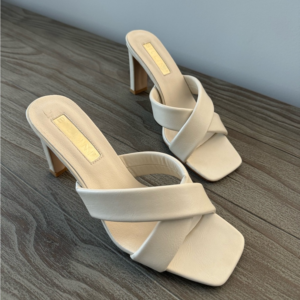 Billini Off White Orlene Heel size 7